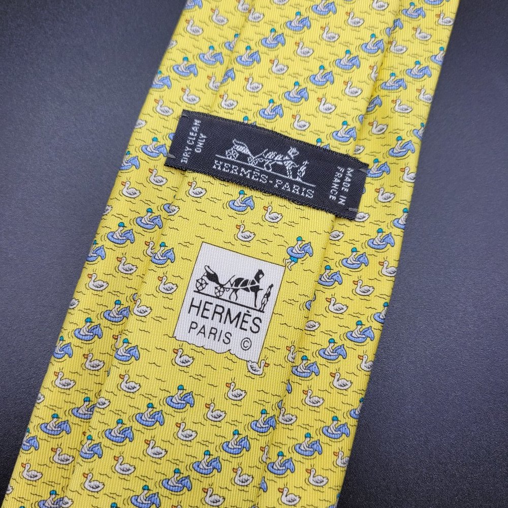Hermes Paris Made In France Yellow Duck Animal Pattern Silk Tie 605943 TA